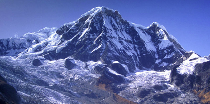 Bokta Peak (6143m) in Kanchenjunga region